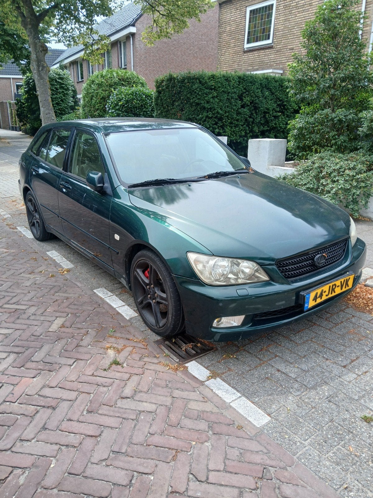 Lexus IS 300 3.0 Sportcross Executive AUT 2002 Groen, Automaat, Achterwielaandrijving, 700 kg, Particulier
