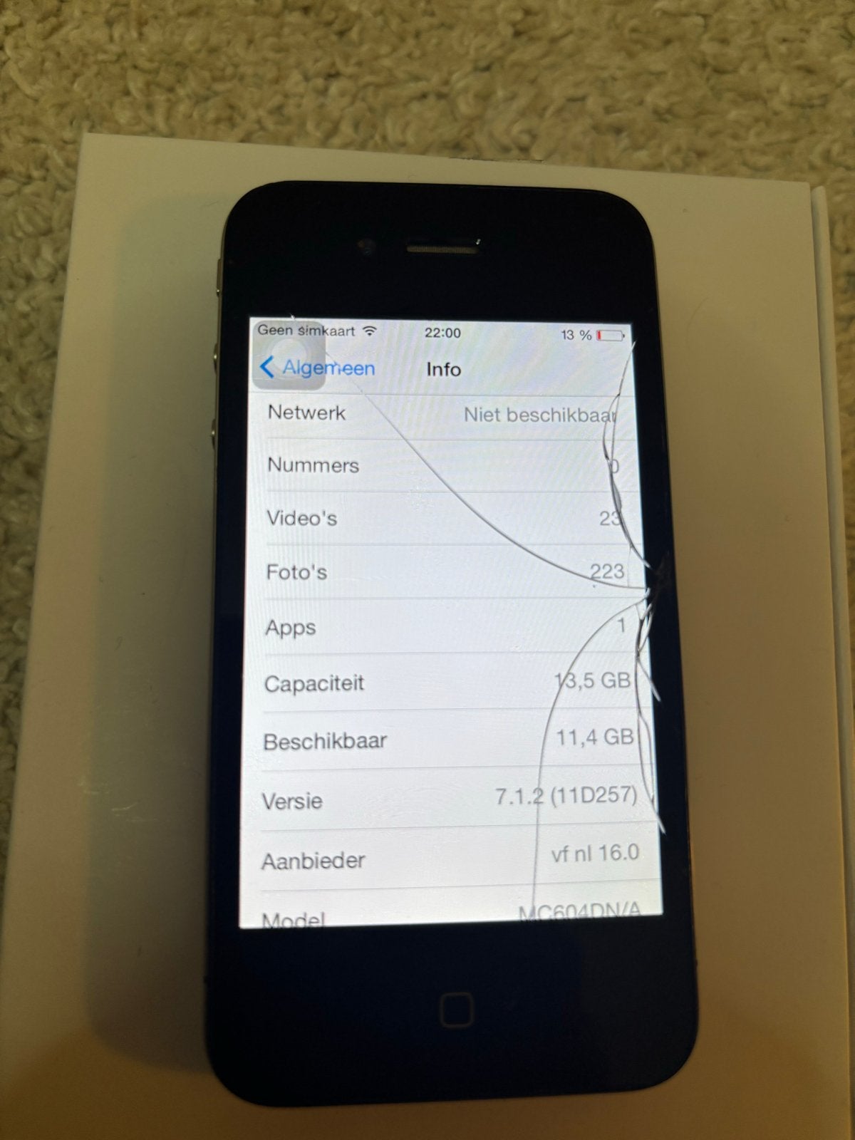 iPhone 4 Zwart 16GB - Gebruikt met barsten in scherm, Telecommunicatie, Mobiele telefoons | Apple iPhone, Gebruikt, 16 GB, Zwart