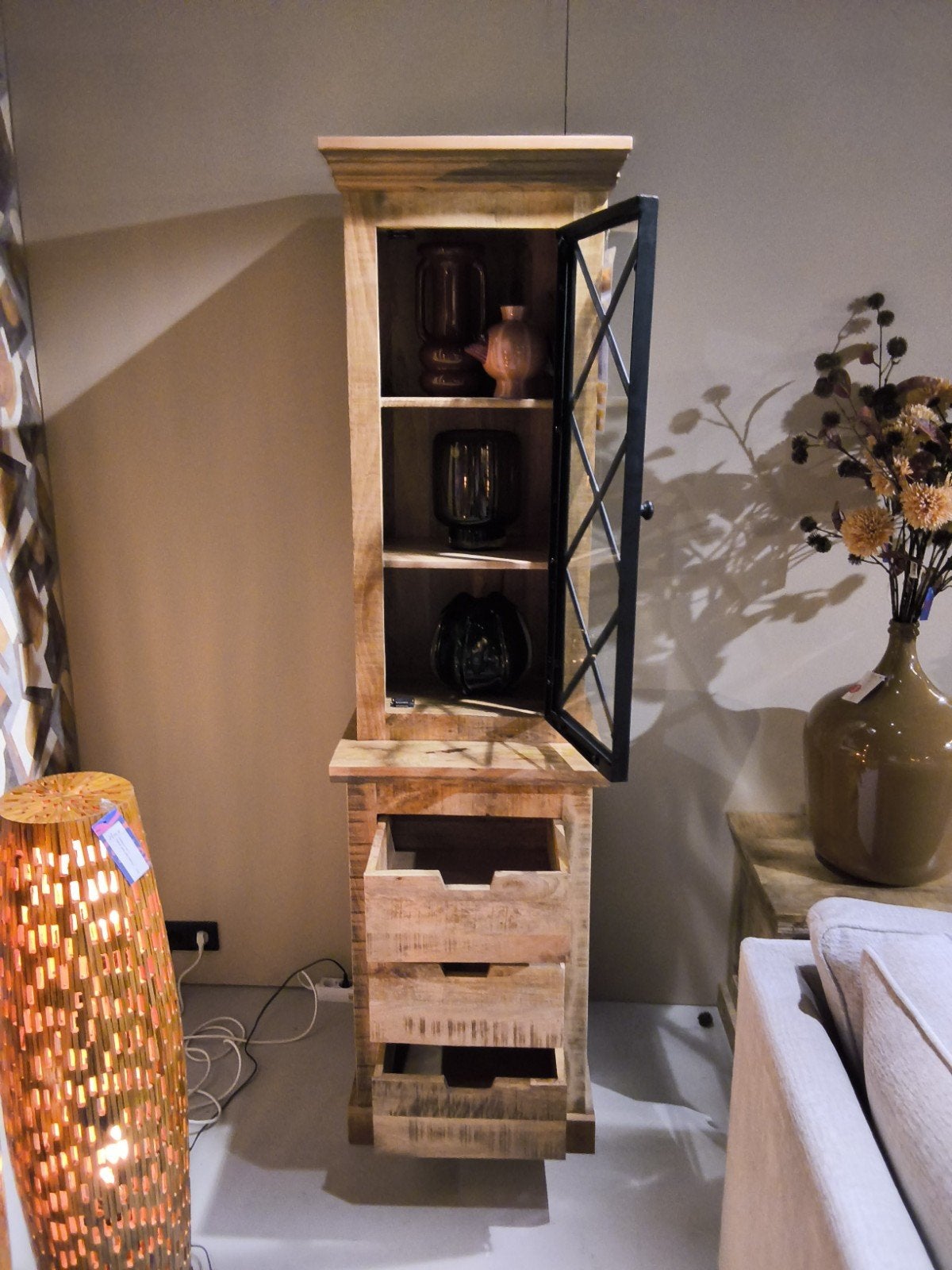 vitrinekast loft, Nieuw, 150 tot 200 cm, 25 tot 50 cm, 50 tot 100 cm