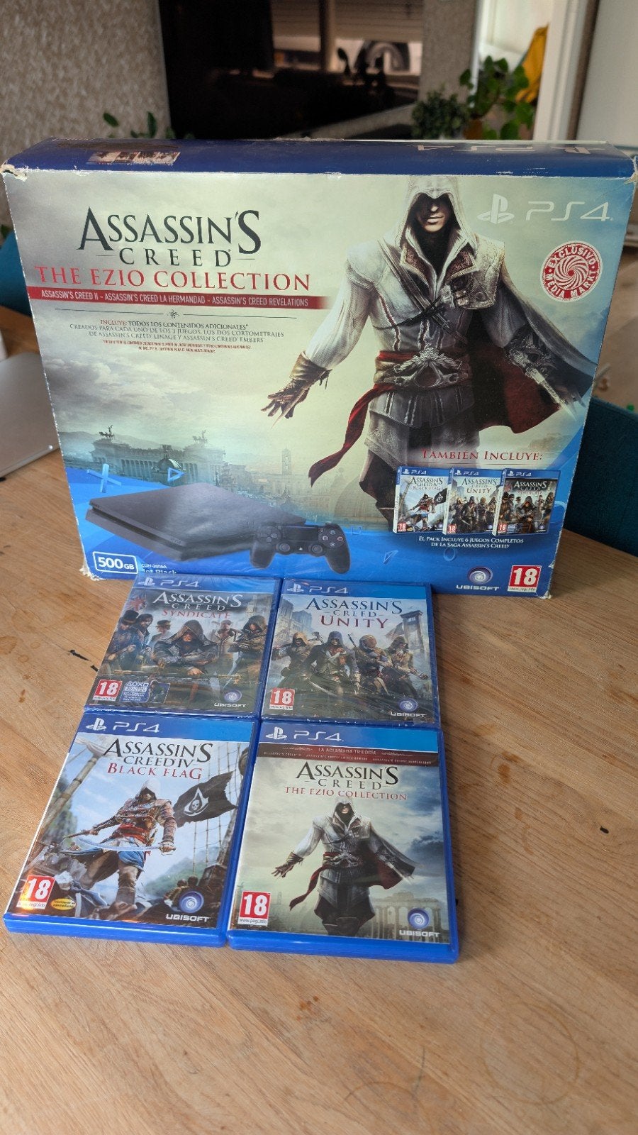 PS4 Slim 500GB met Assassin's Creed Collection, Avontuur en Actie, Online, Vanaf 18 jaar, 1 speler