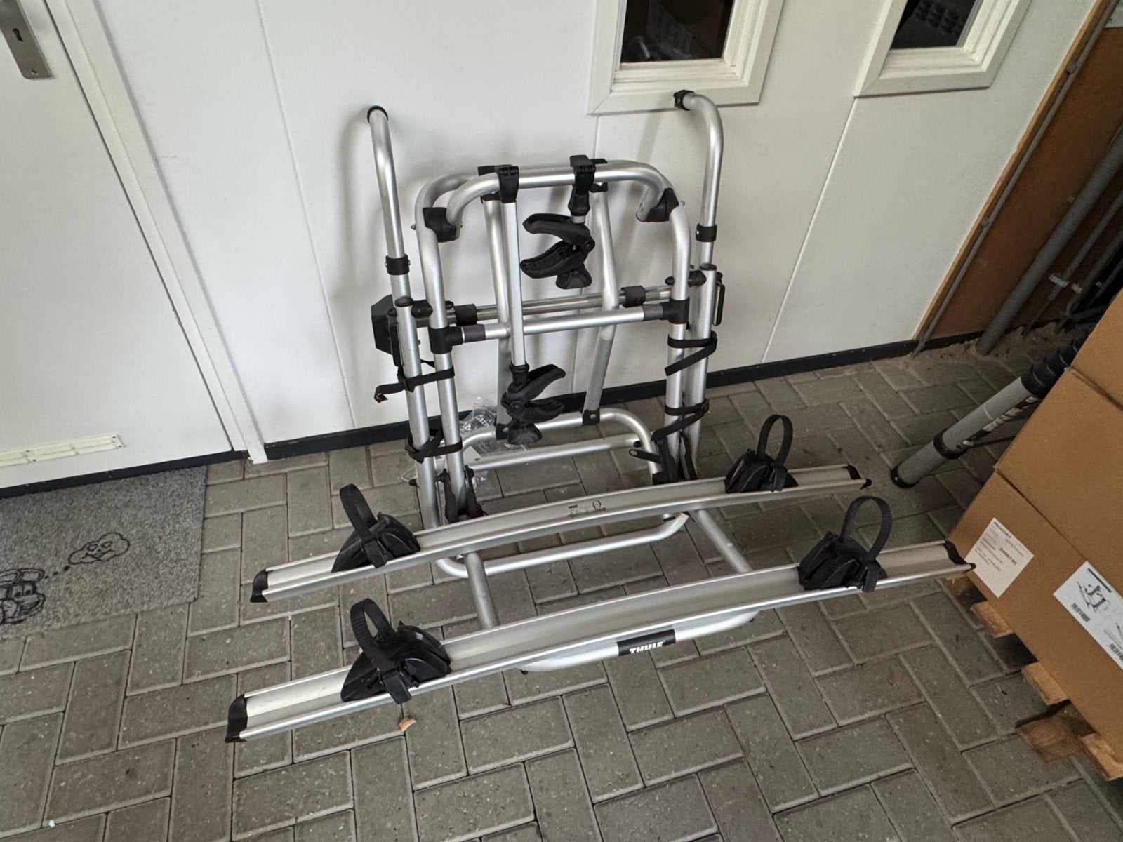 Thule V16 fietsendrager met lift, Ophalen, Zo goed als nieuw
