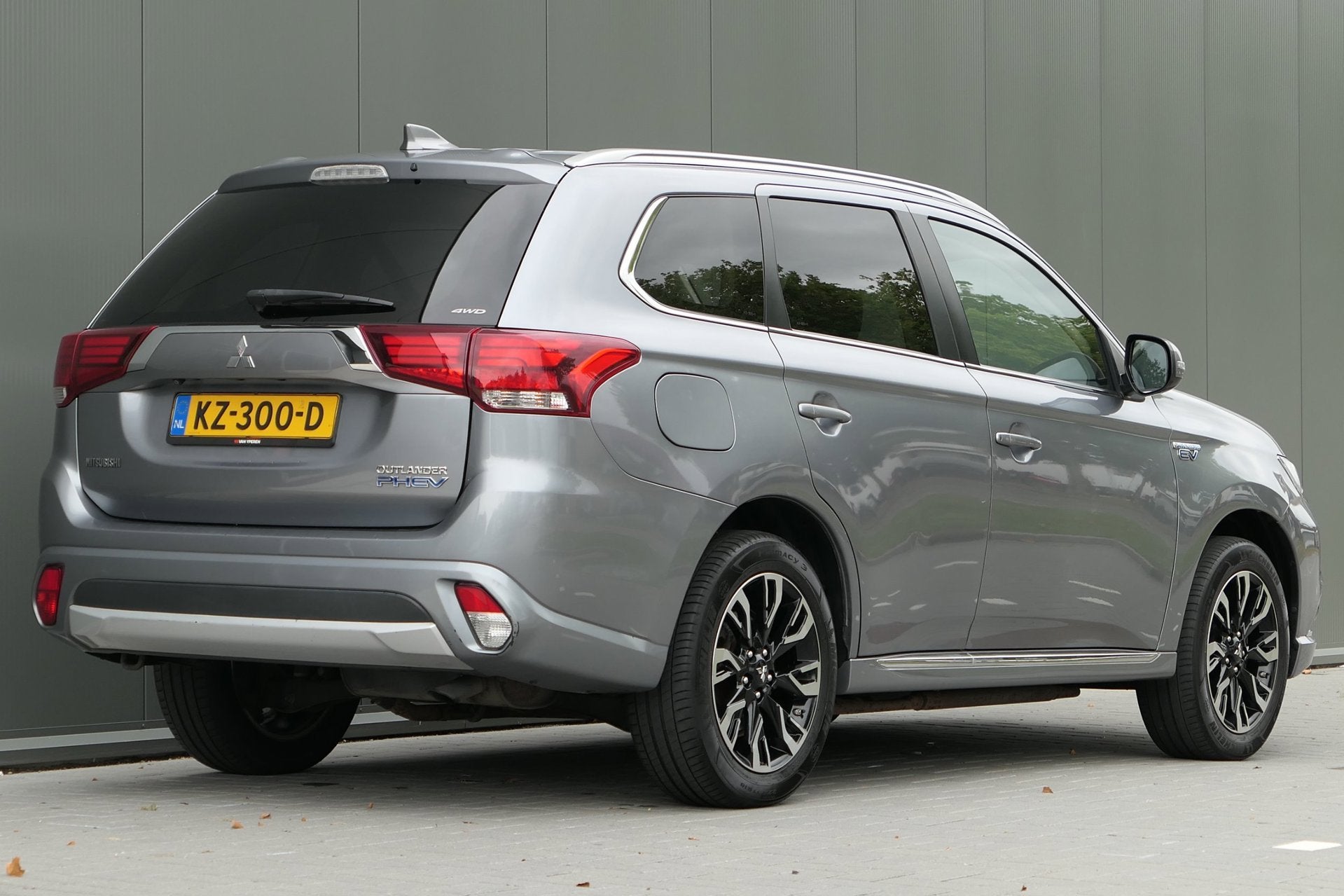 Mitsubishi Outlander 2.0 PHEV Business Edition NAP Navi Came, Auto's, 1998 cc, 4 cilinders, 1820 kg, Bedrijf