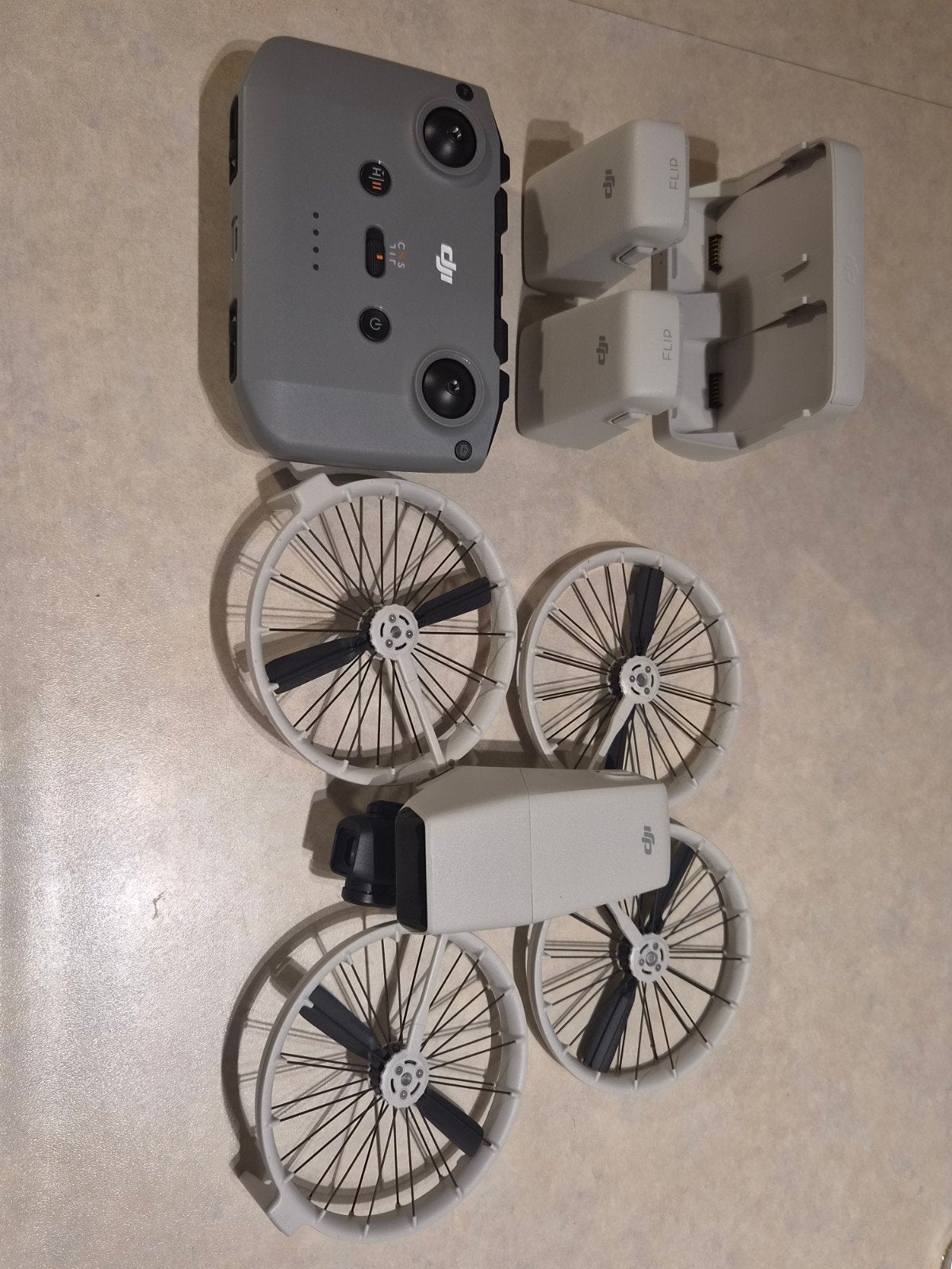 DJI Flip Fly More Combo met extra accu's en RC-N3 Controller, Audio, Tv en Foto, 30 tot 45 minuten, Cameradrone, Extra accu('s)