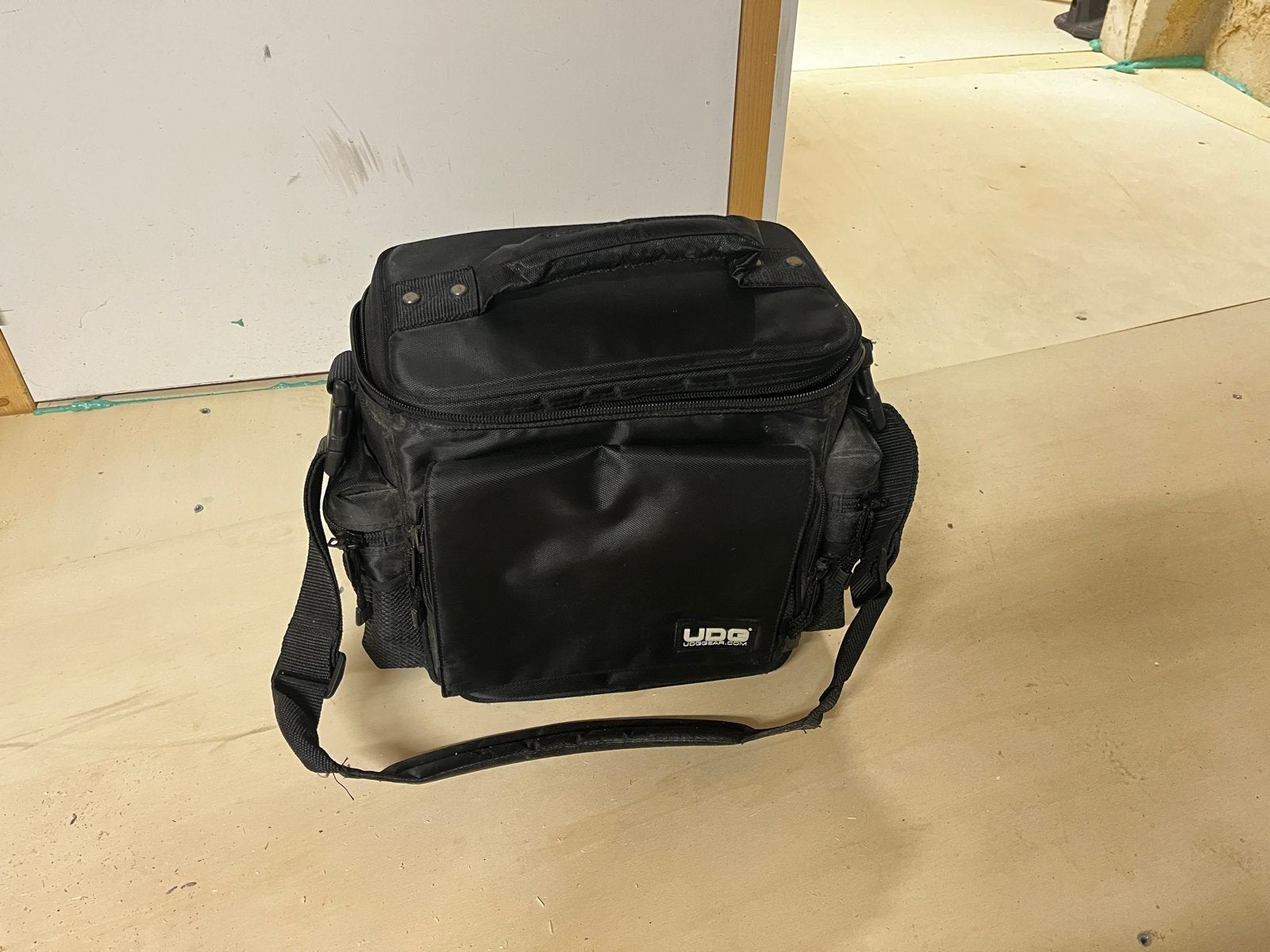UDG Ultimate Slingbag MK2 - DJ Tas voor Vinyl en Accessoires, Ophalen, Gebruikt, Zwart, Overige merken