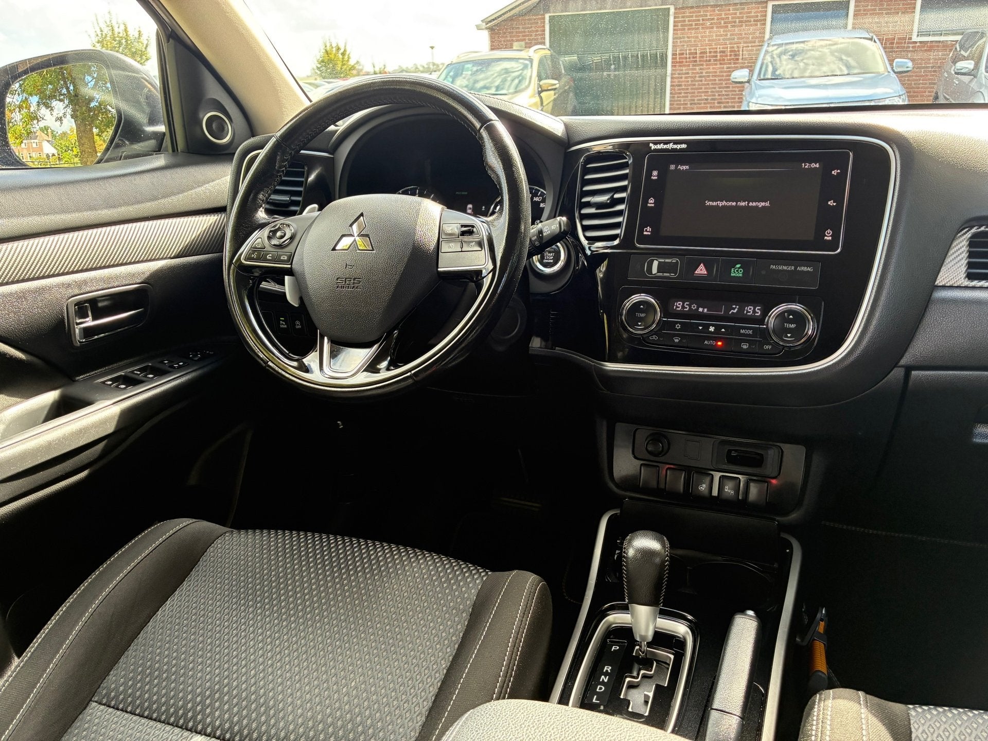 Mitsubishi Outlander 2.0 Connect Pro | Automaat | DAB + Carp, Auto's, Stof, 4 cilinders, Origineel Nederlands, 1600 kg