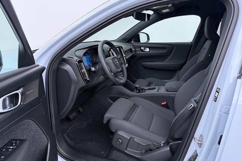 Volvo EX40 Single Motor Extended Range Plus 82 kWh | ACC | H, Auto's, Volvo, Automaat, Automatische klimaatregeling, Gebruikt