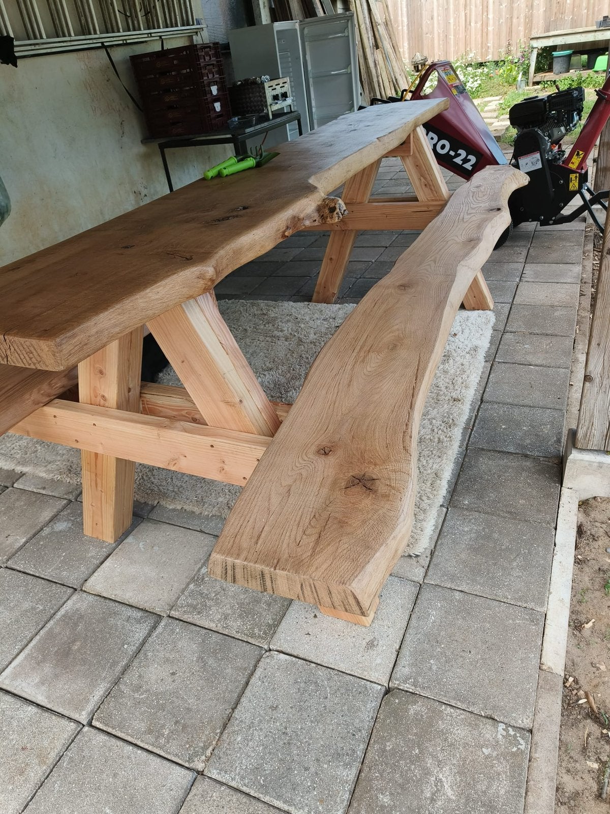 Handgemaakte picnic tafel van eikenhouten schaaldelen. 260cm, Tuin en Terras, Picknicktafels, Ophalen, Zo goed als nieuw, Rechthoekig