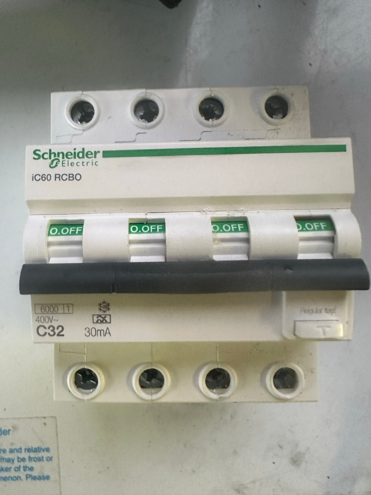 Schneider Electric Installatieautomaat C32 iC60 RCBO, Ophalen of Verzenden, Gebruikt, Schneider Electric, Installatieautomaat