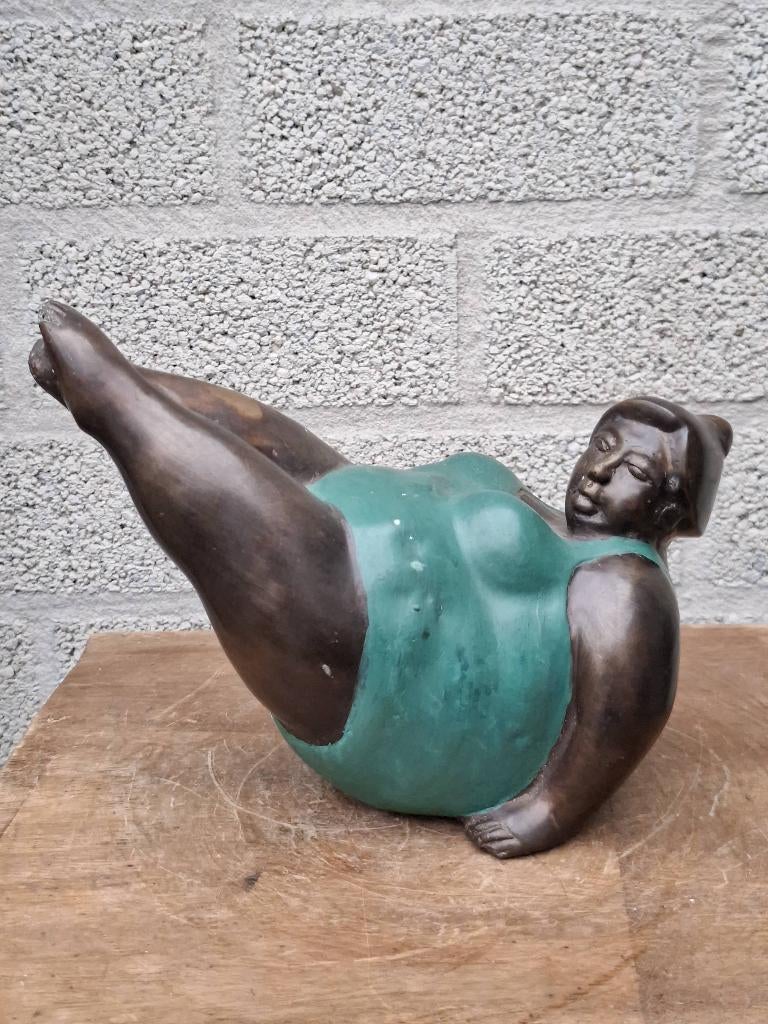 Bronzen beeld van een dikke dame, Ophalen of Verzenden, Brons, 20 - 50 cm, Beeld
