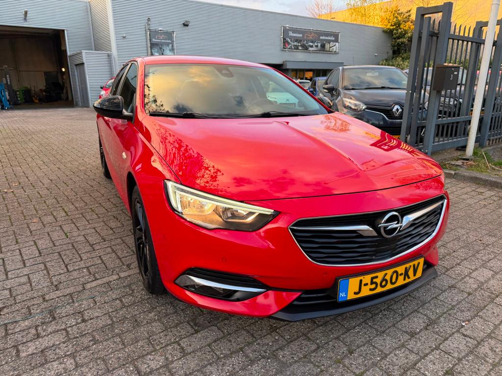 Opel Insignia Grand Sport 1.5 Turbo Online Edition navi, ada, Auto's, Voorwielaandrijving, Stof, Gebruikt, 4 cilinders