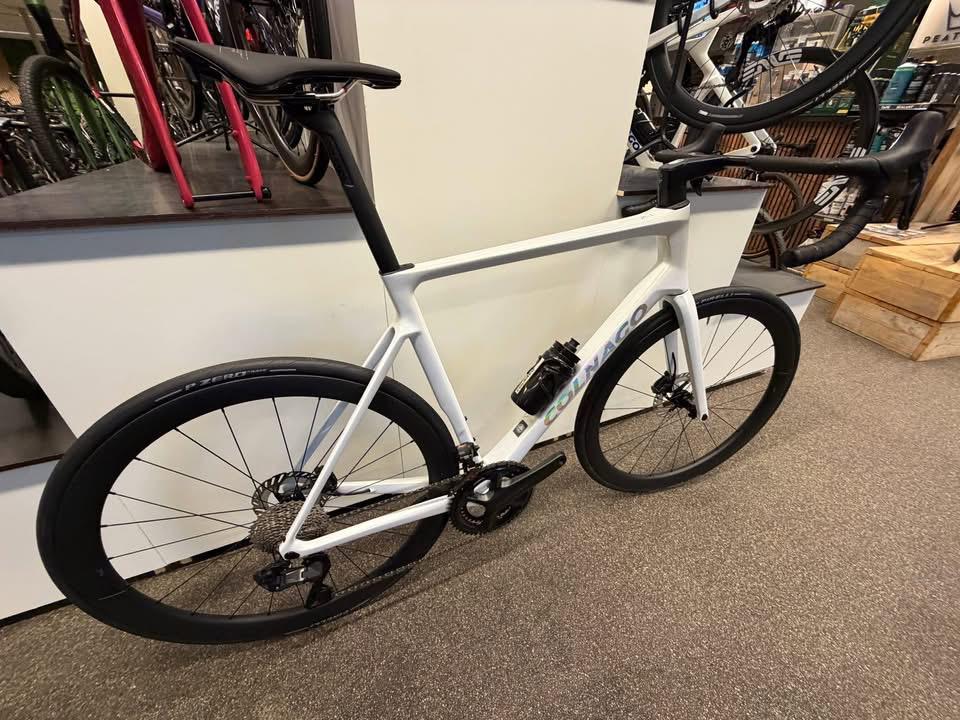 Uitverkoop ! demo of showroom modellen Colnago ook gravel, Fietsen en Brommers, Fietsen | Racefietsen, Carbon, Nieuw, Meer dan 20 versnellingen