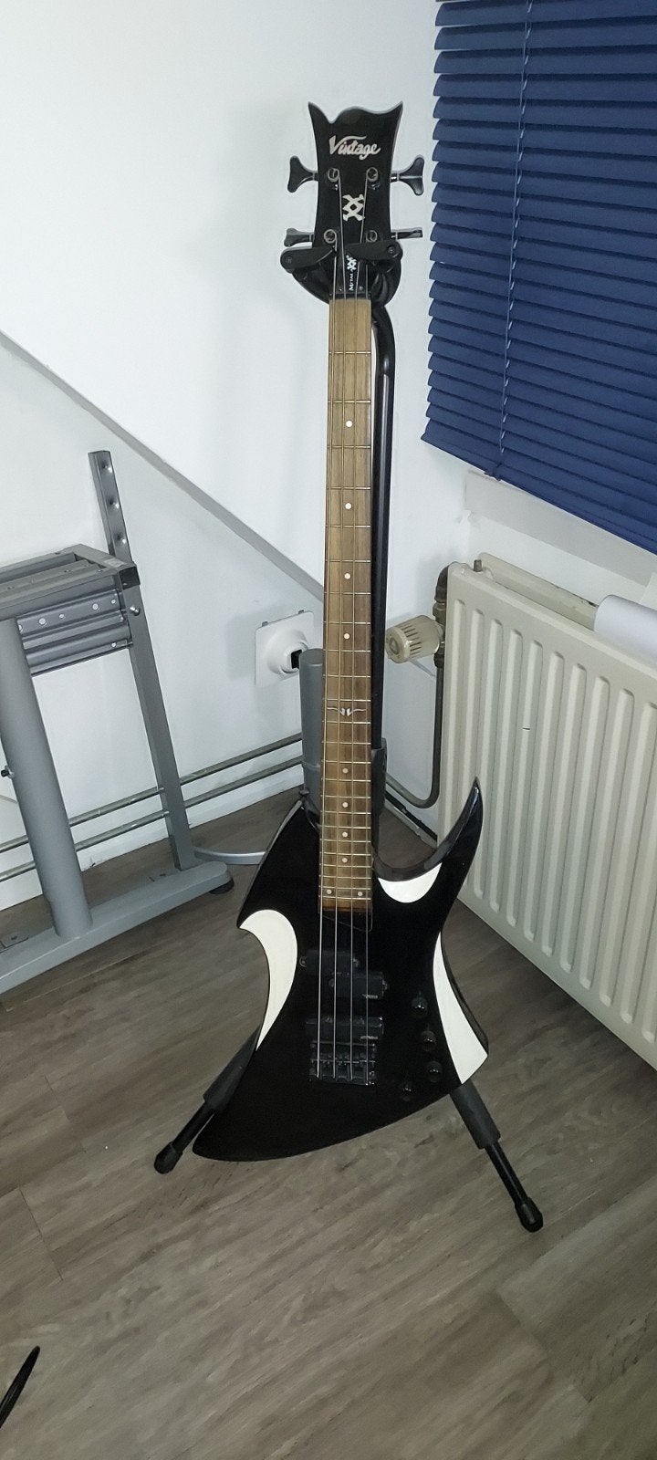 Basgitaar Vintage WARP Metal XX, Muziek en Instrumenten, Snaarinstrumenten | Gitaren | Bas, Ophalen, Gebruikt, Elektrisch