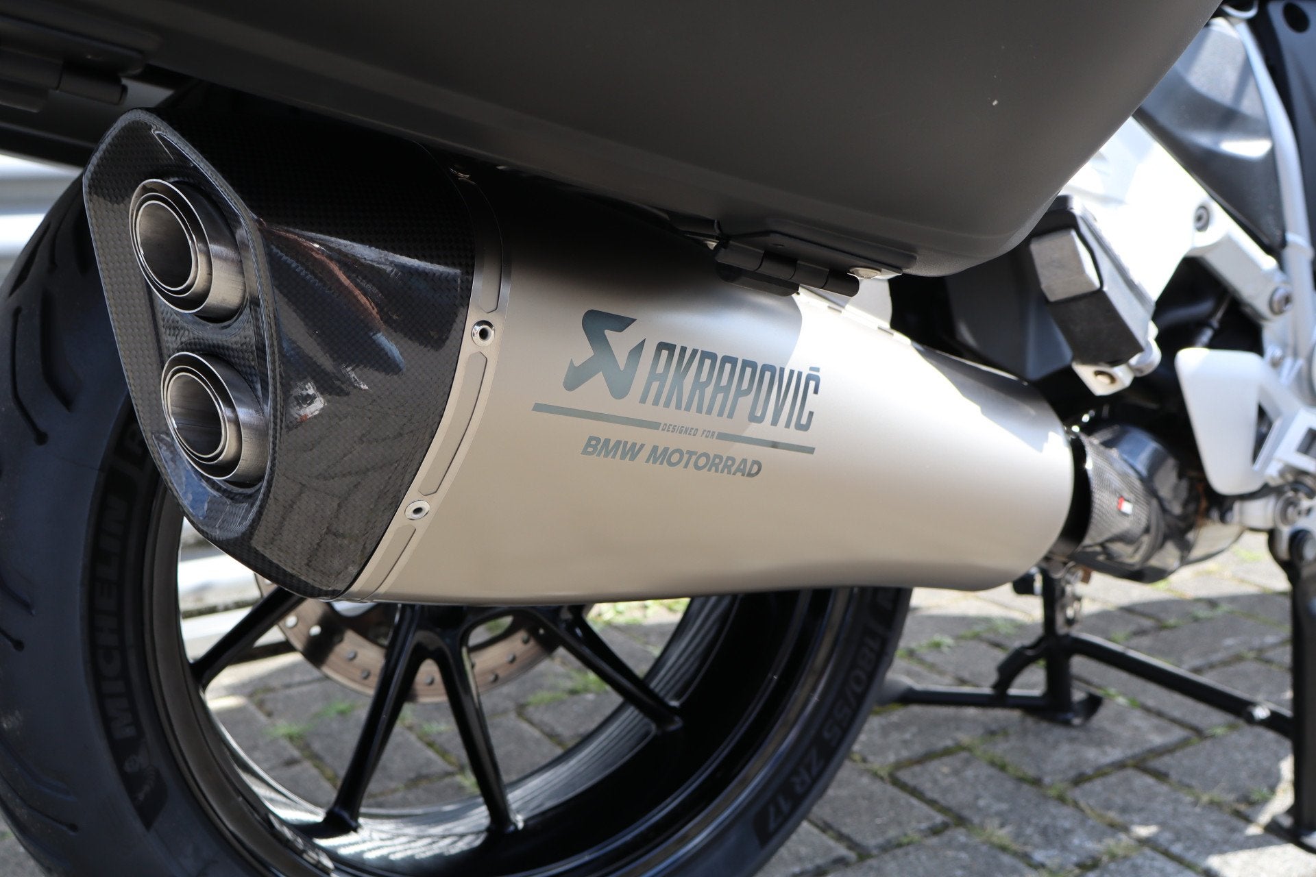 BMW R 1250 RT |Akrapovic |Topkoffer |Dealer onderhouden, Verkoop.motorrad@oostland-enschede.nl, 1254 cc, Gebruikt, Spaansland 10
7543BG  ENSCHEDE, NL