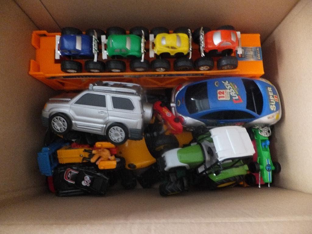 Doos vol met speelgoed auto´s voertuigen, Kinderen en Baby's, Speelgoed | Speelgoedvoertuigen, Ophalen of Verzenden, Gebruikt