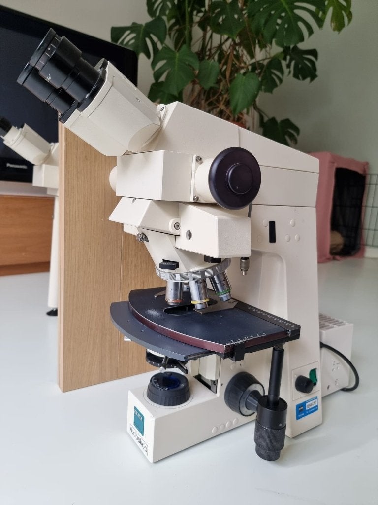 Carl Zeiss Axioskop Microscoop, Gebruikt, Carl Zeiss Industrielle Messtechnik GmbH Carl-Zeiss-Str. 4-54 73447 Oberkochen Germany