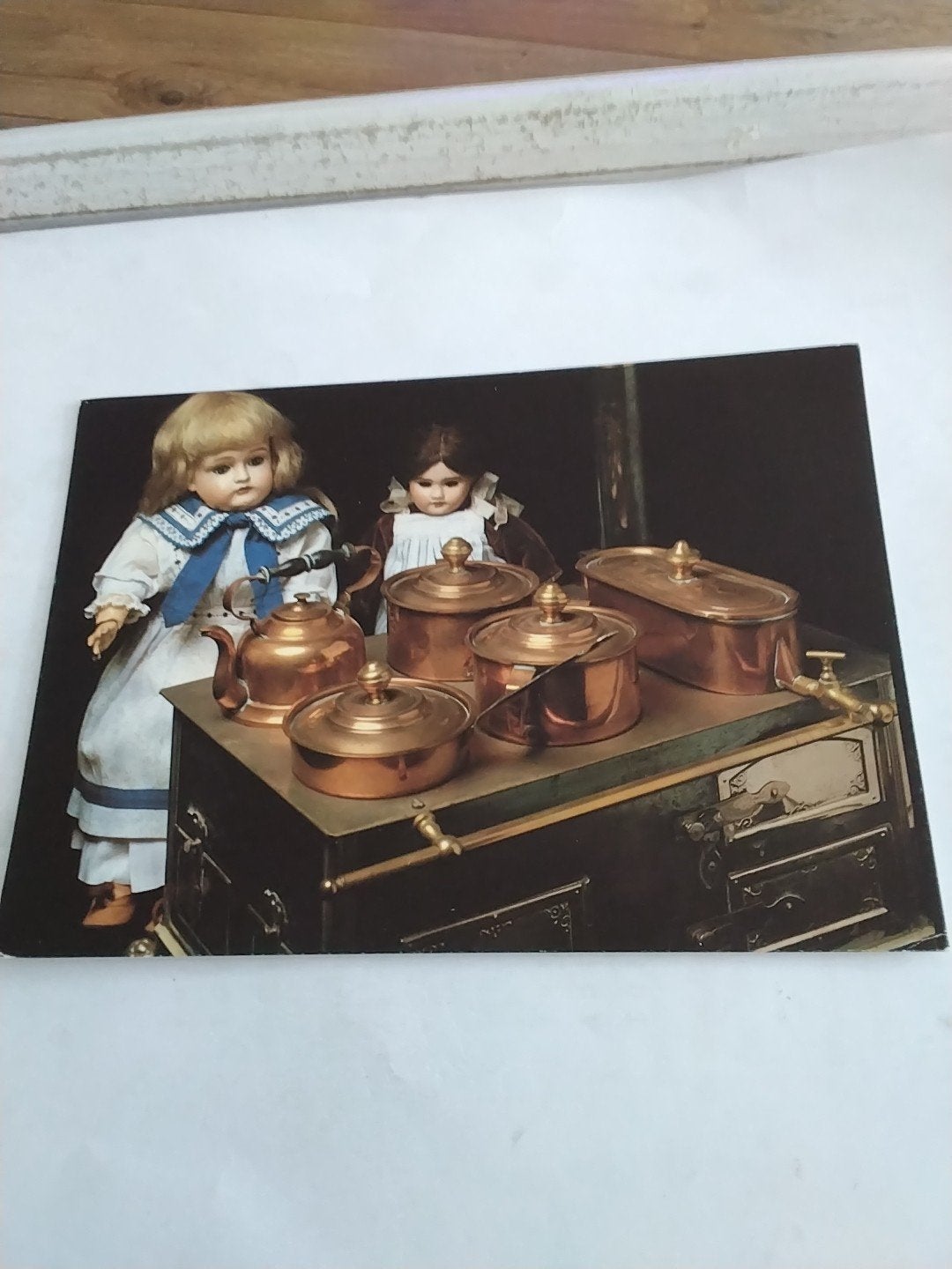 Ansichtkaart Zürcher Spielzeugmuseum - Poppen en fornuis, Ophalen of Verzenden