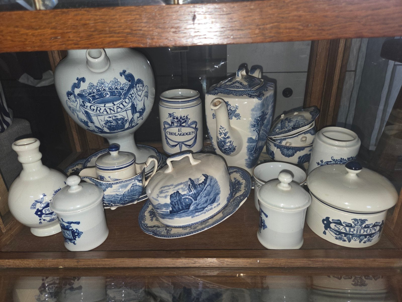 Antieke Delfts Blauw en Wit Keramiek Collectie, Ophalen