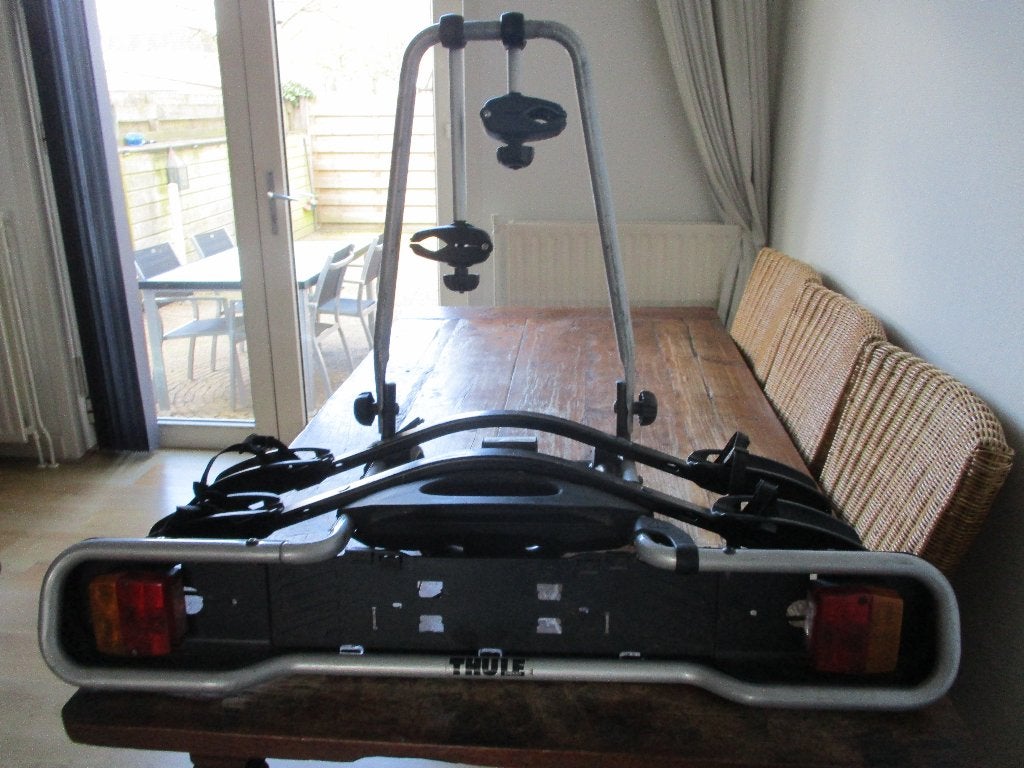 Thule Fietsendrager voor 2 fietsen, Auto diversen, Fietsendragers, Ophalen, Brede banden, Zo goed als nieuw, 2 fietsen