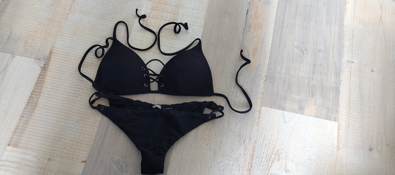 Calzedonia Cobey Bikini Zwart maat xs, Kleding | Dames, Calzedonia Cobey, Zwart, Ophalen of Verzenden, Zo goed als nieuw