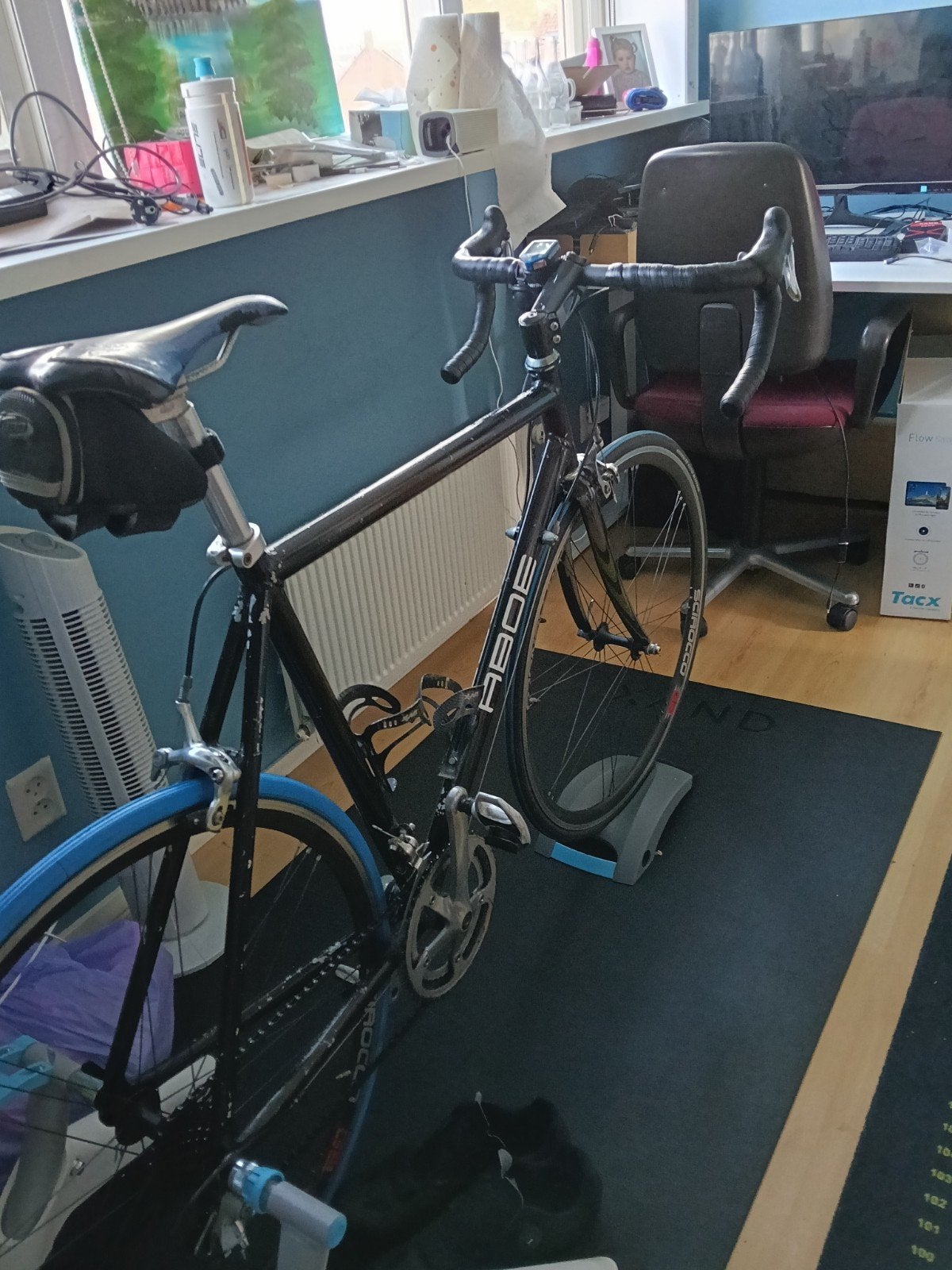 Tacx Flow Smart wheel on trainer - Klaar voor training!, Sport en Fitness, Ophalen, Zo goed als nieuw, Overige typen
