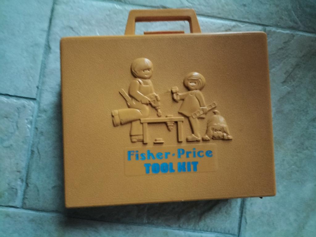 Fisher Price "nostalgie" in koffertjes, Ophalen