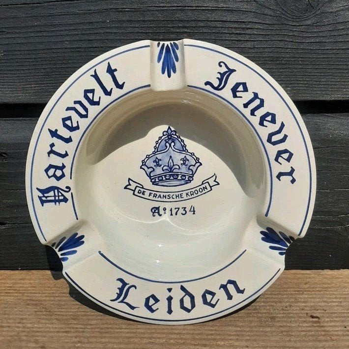 HARTEVELT JENEVER - (Delfts Blauw Asbak / Vintage), Ophalen of Verzenden, Asbak