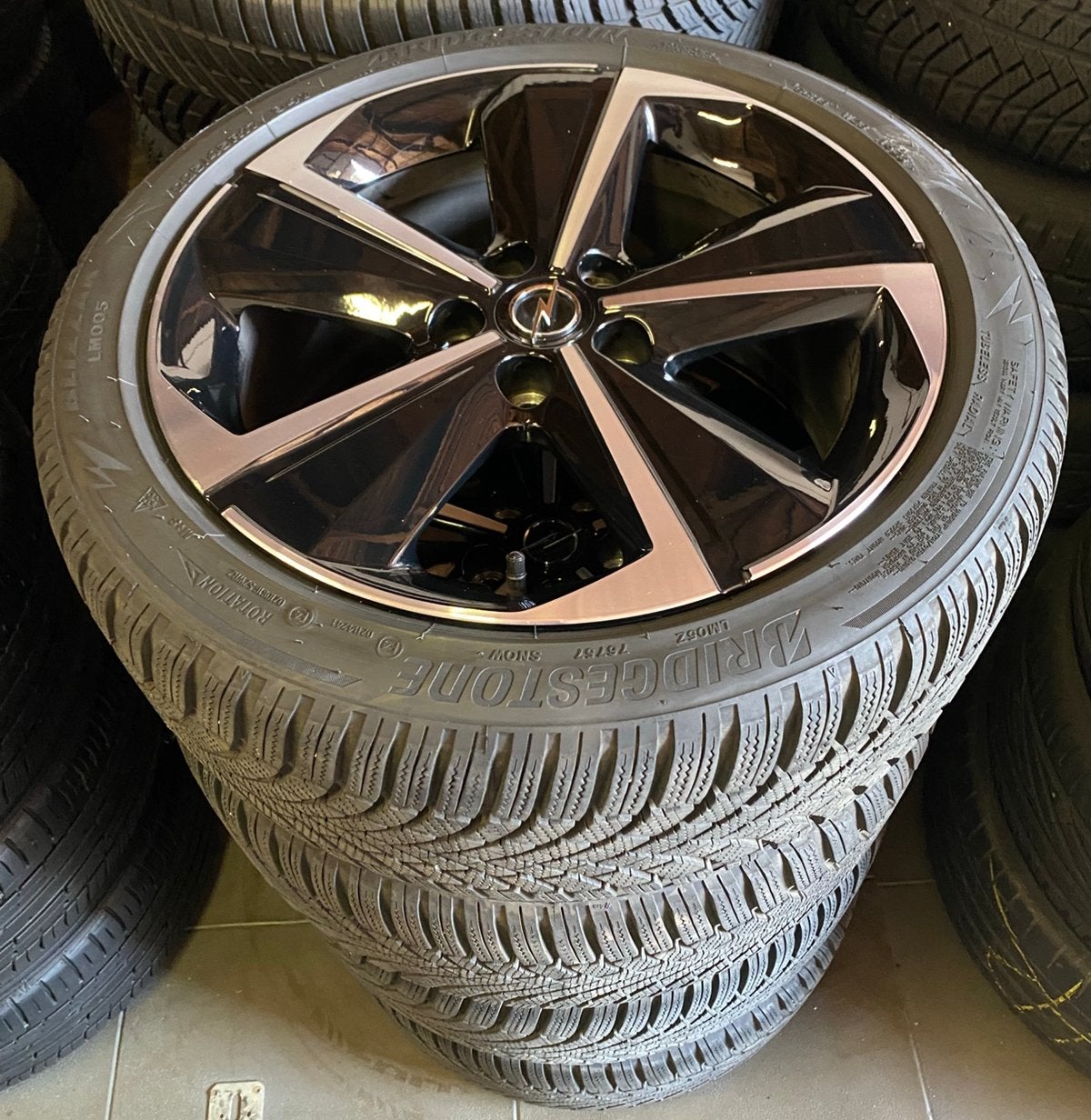 NIEUWE (demo) 17” Opel Astra L velgen + A merk winterbanden, Banden en Velgen, Nieuw, 17 inch, 225 mm