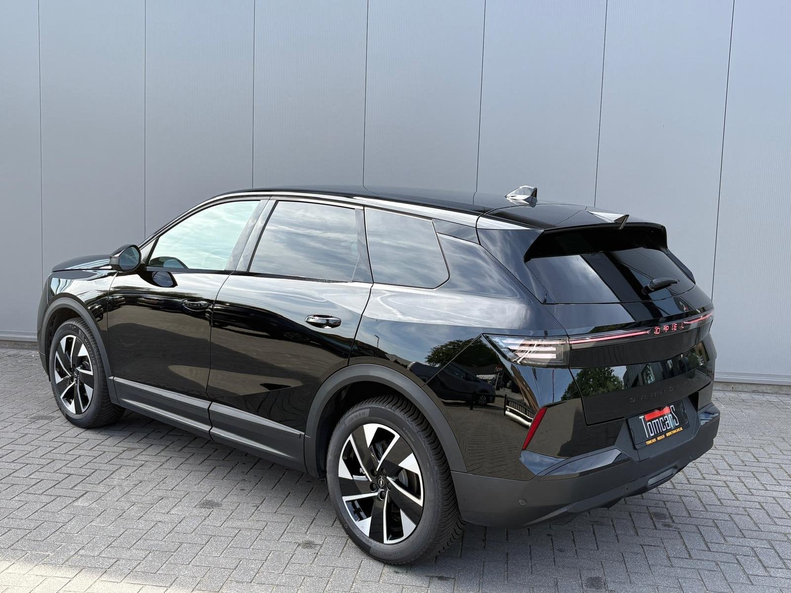 Opel Grandland 1.2 Turbo Hybrid GS Navigatie/Winter-pack/Mat, Auto's, 1199 cc, 700 kg, Leder en Stof, Zwart