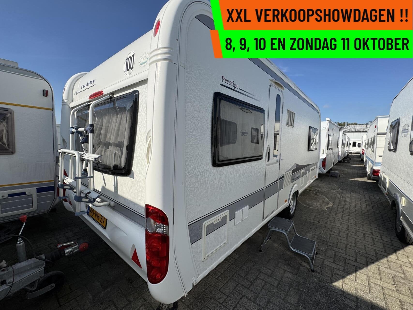 Hobby 560 UL PRESTIGE, ENKELE BEDDEN, MOVER, VOORTENT, Rondzit, Hobby, 7 tot 8 meter, Bedrijf