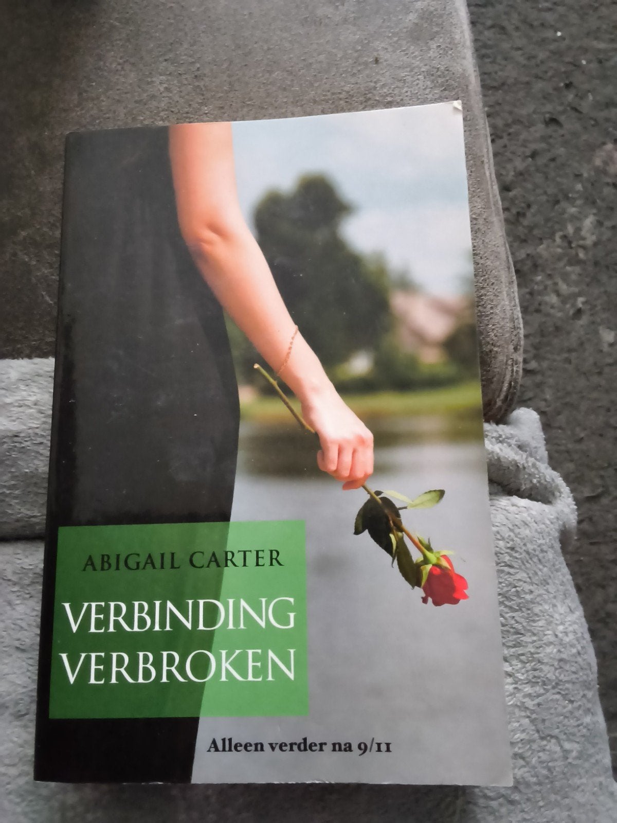 Verbinding Verbroken - Abigail Carter (Paperback), Boeken, Ophalen of Verzenden, Gelezen, Abigail Carter