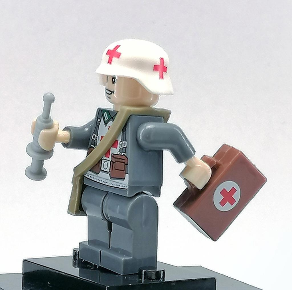 WW2 Duitse soldaat Medic / Hospik € 3,00, Ophalen of Verzenden, Zo goed als nieuw, Overige merken