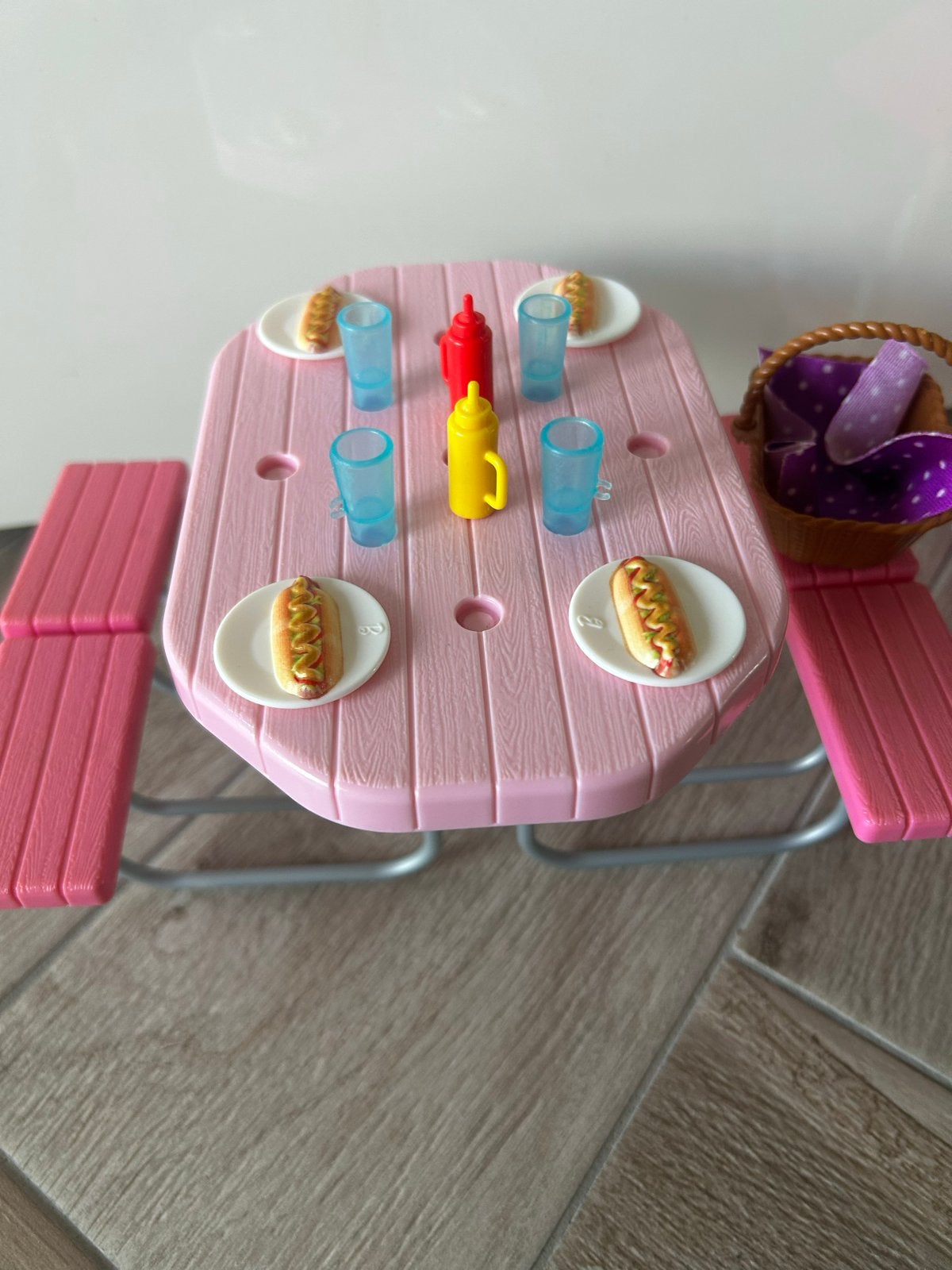Barbie Picknicktafel met Hotdogs en Honden Speelset, Ophalen of Verzenden, Gebruikt, Meisje