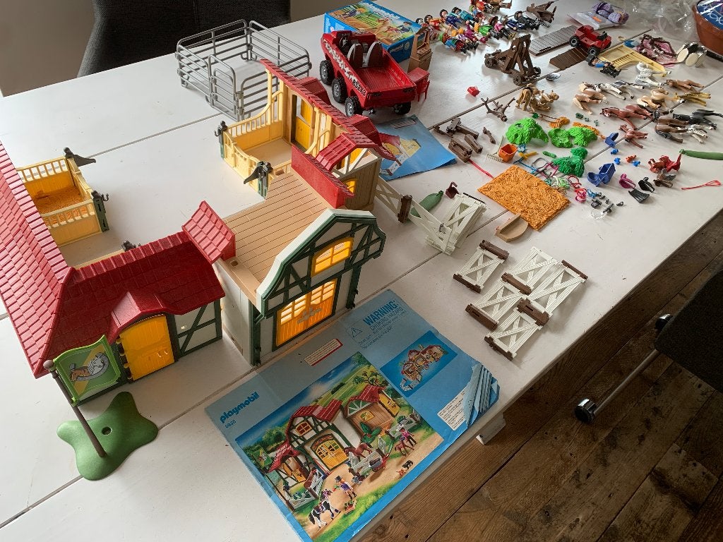 Grote Playmobiel Country set, auto, paarden, stallen etc., Ophalen, Gebouw, Complete set, Zo goed als nieuw