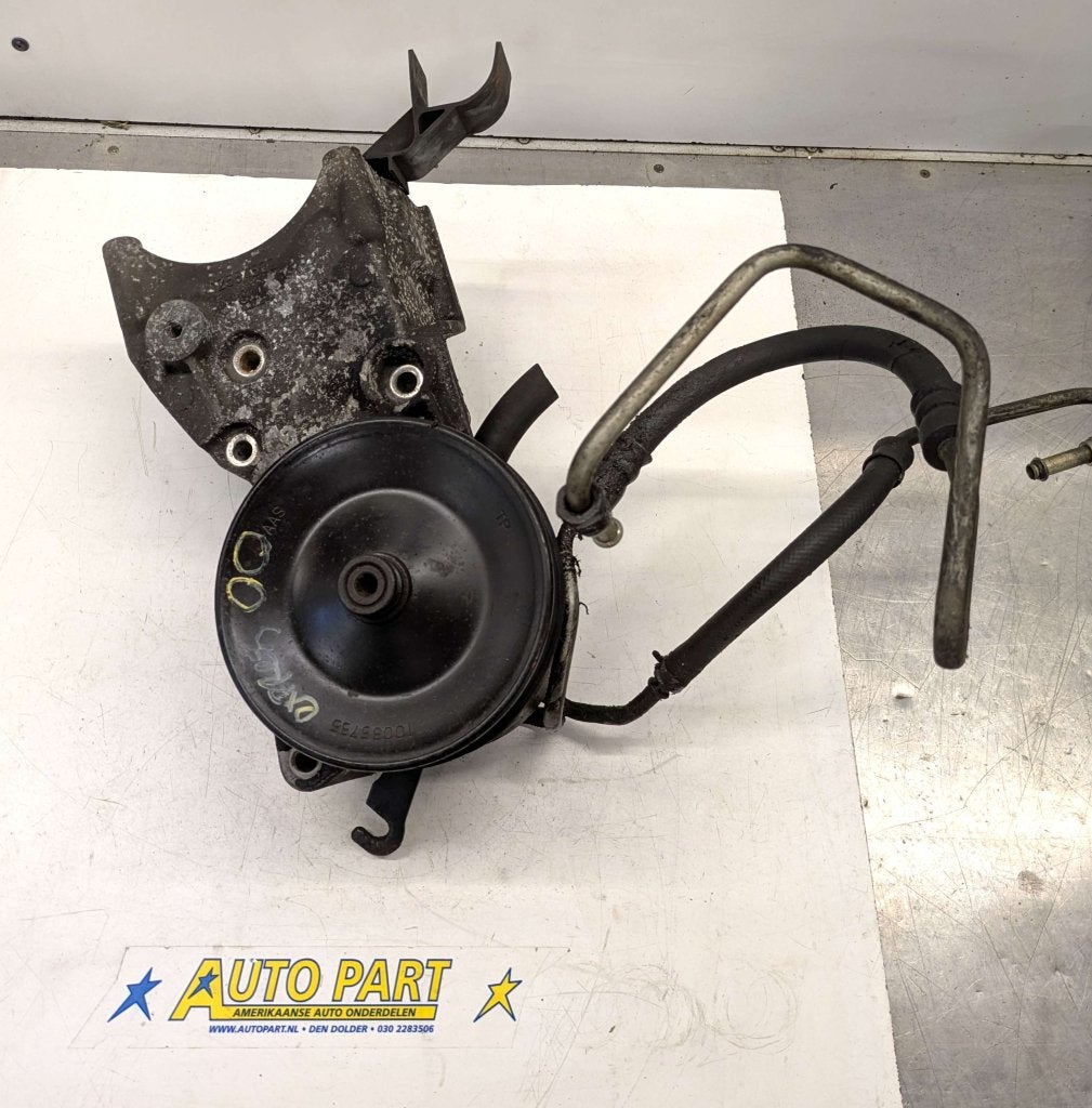 Chevrolet Express stuurpomp met steun 1996-2002, Gebruikt, Info@gm.com, Chevrolet, Ophalen of Verzenden
