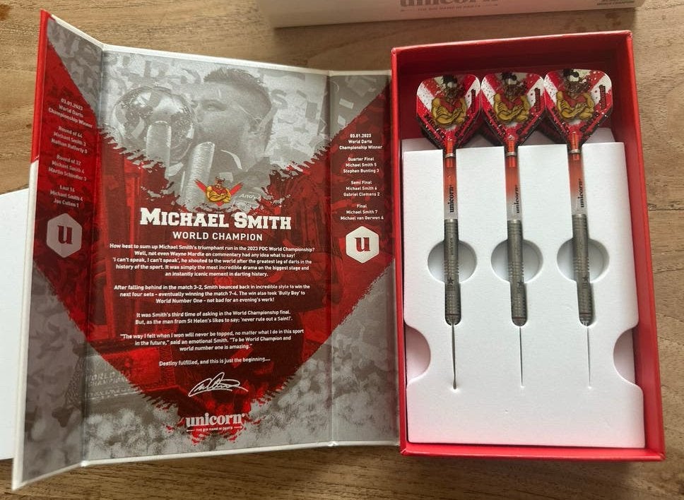 Unicorn Michael Smith WK editie (NIEUW), Sport en Fitness, Darts, Ophalen of Verzenden, Nieuw, Pijlen