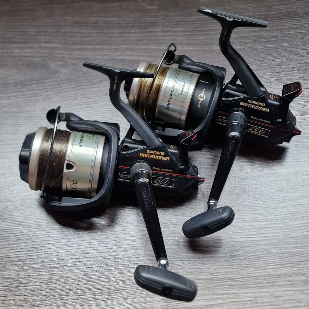 Shimano 4500B 2 stuks als nieuw, Watersport en Boten, Hengelsport | Karpervissen, Ophalen, Nieuw, Molen