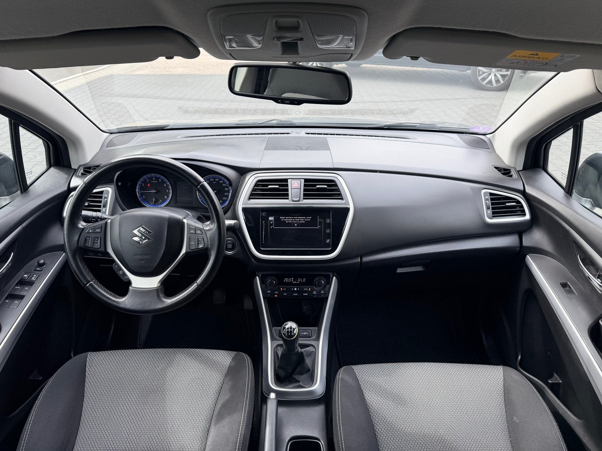Suzuki SX4 S-Cross 1.6 Exclusive All Season Banden Stoel / v, Auto's, Voorwielaandrijving, Gebruikt, 4 cilinders, 400 kg