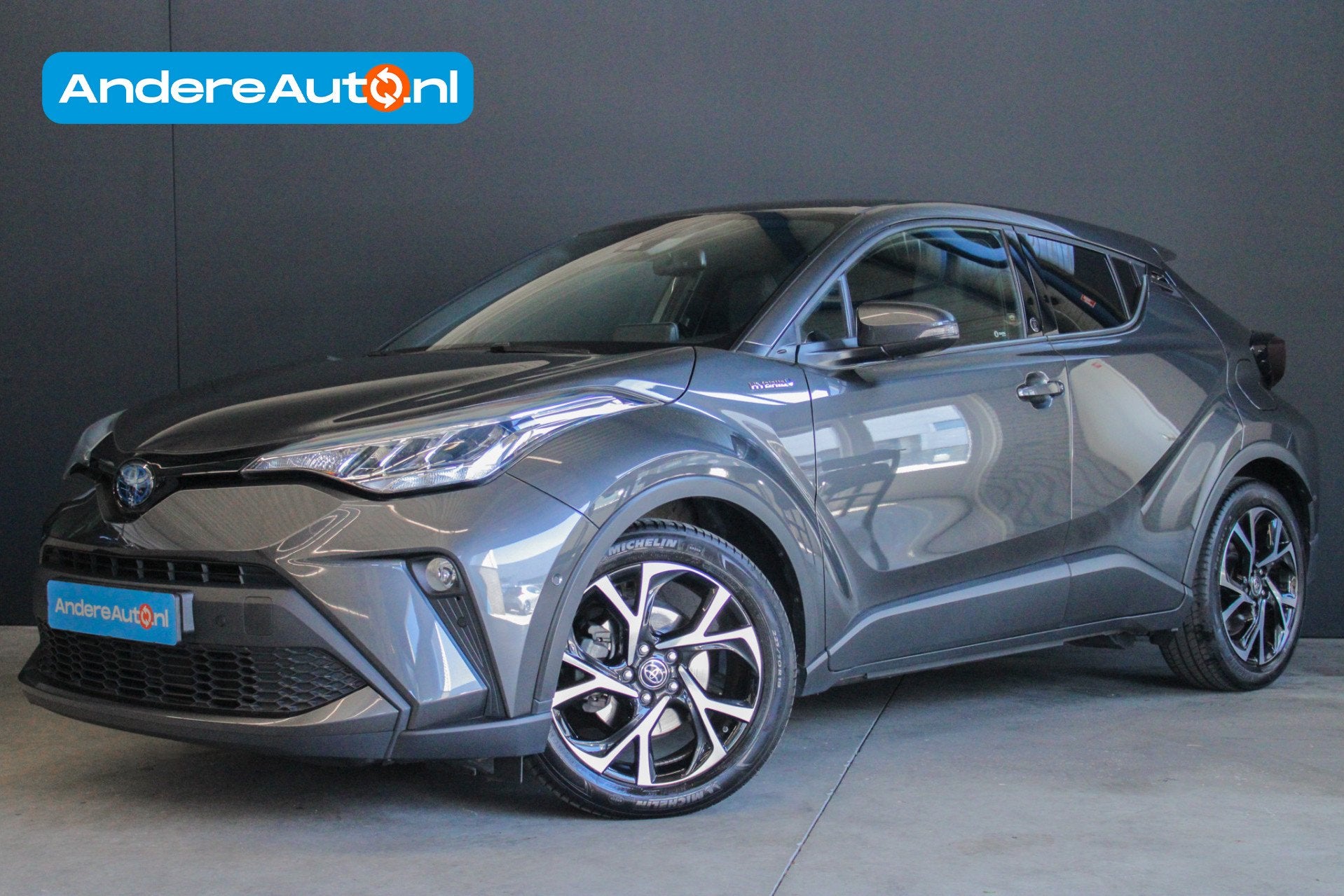 Toyota C-HR 2.0 Hybrid Style |dealer onderhouden|dodehoek|st, Auto's, Stof, Gebruikt, Zwart, 4 cilinders