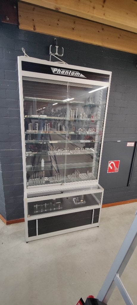 Phantom kast incl. ijzer verspanings gereedschappen, Ophalen, Nieuw, Snijgereedschap, Overige merken
