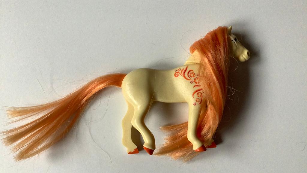 Playmobil paard geel met mooie manen en staart, Kinderen en Baby's, Speelgoed | Playmobil, Ophalen, Gebruikt, Los playmobil
