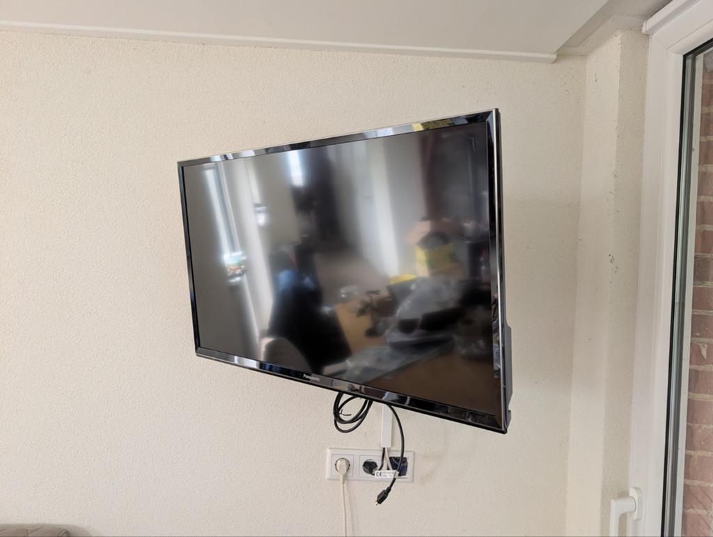 Panasonic TX-32FST606 LED TV, Ophalen of Verzenden, Zo goed als nieuw, 50 Hz, Panasonic