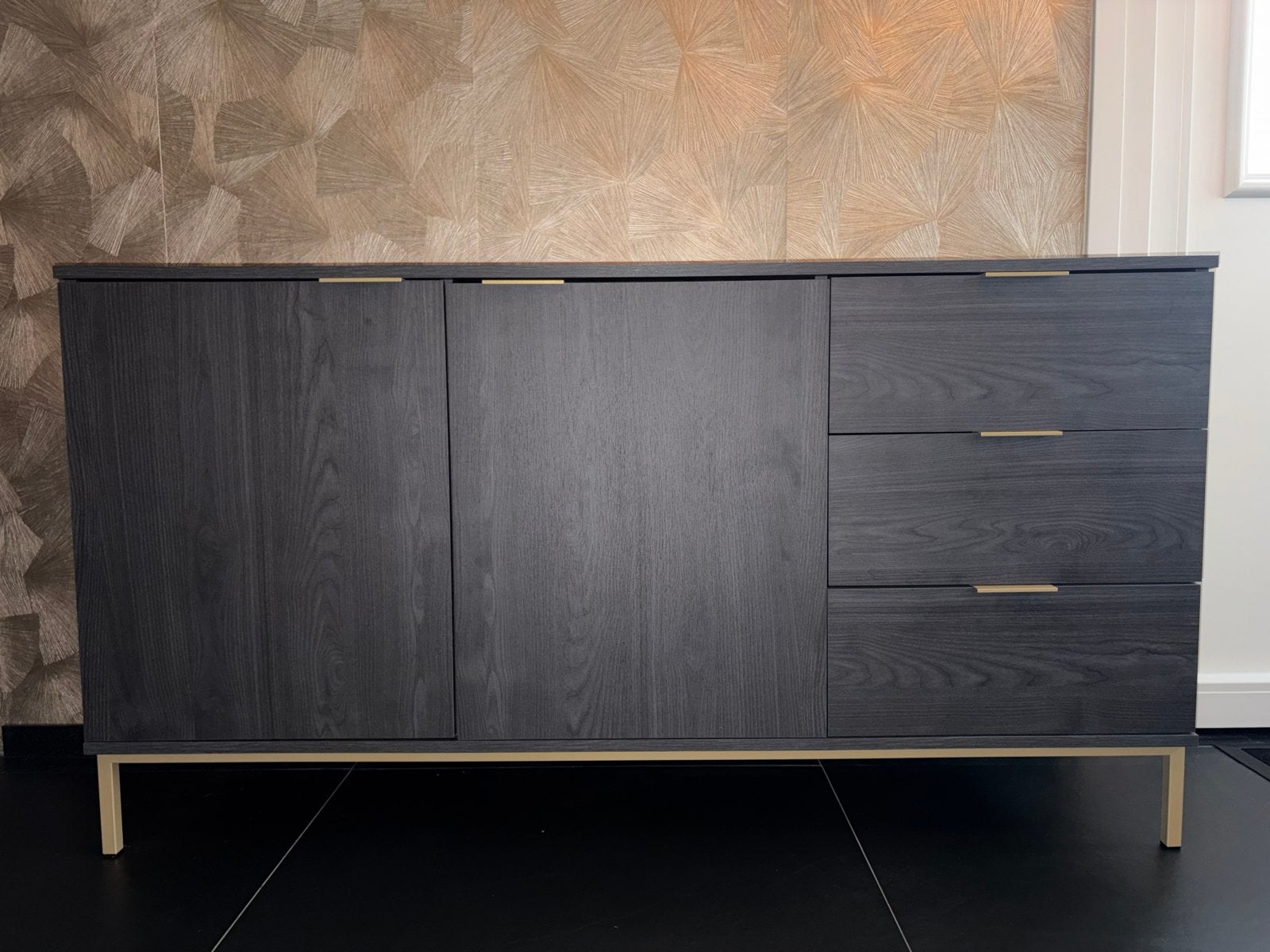 Modern dressoir met lades en deuren, donkergrijs, Huis en Inrichting, 150 tot 200 cm, Ophalen of Verzenden, Zo goed als nieuw