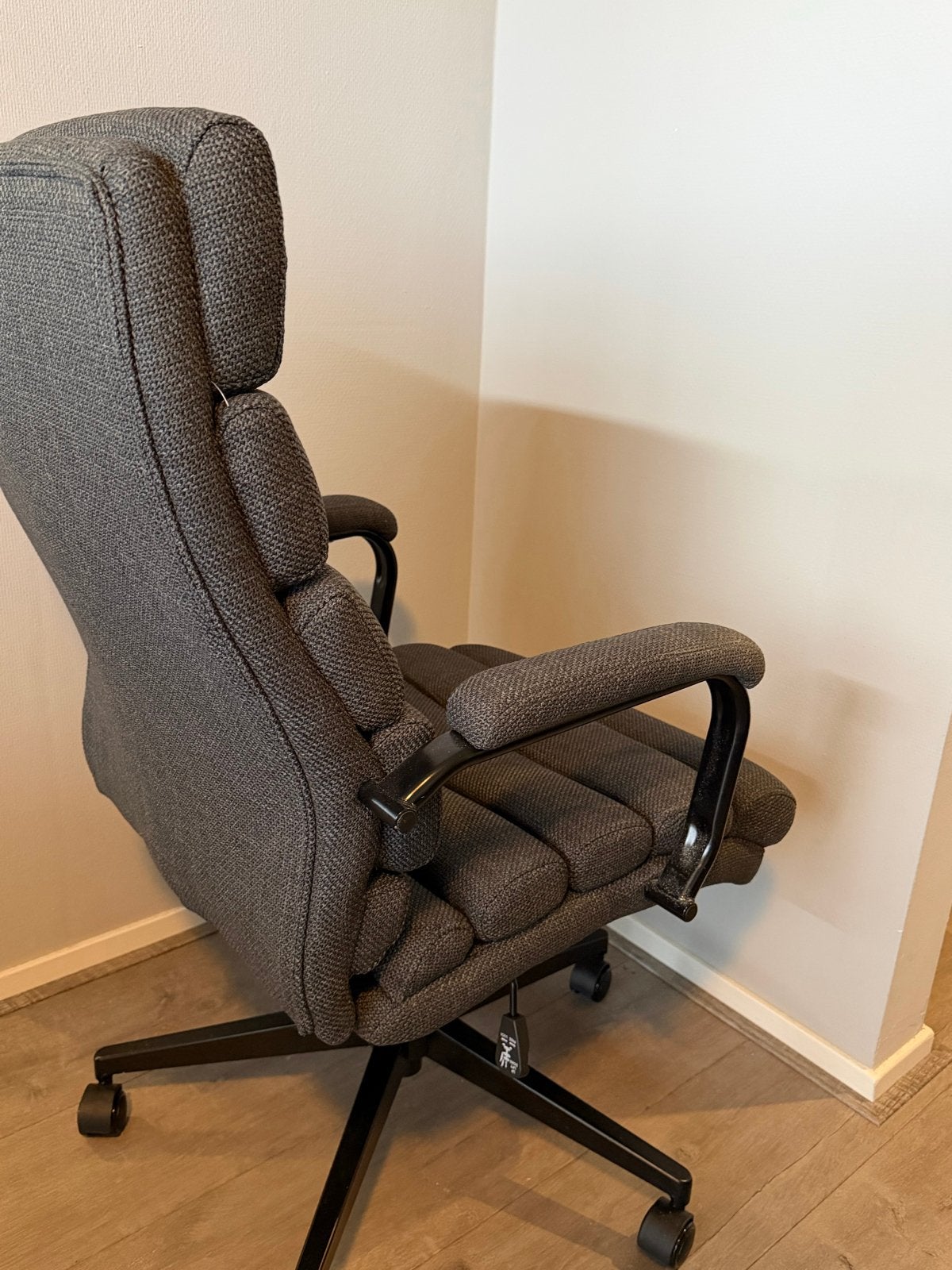 Comfortabele grijze bureaustoel - Ergonomisch design, Ophalen, Gebruikt, Grijs, Bureaustoel