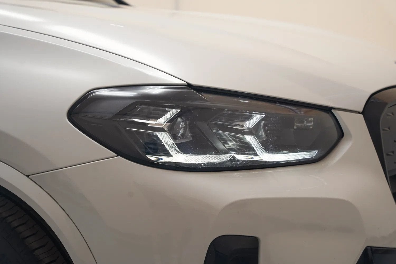 Foto 37 van BMW iX3 80 kWh M Sport Shadow [ Panorama Leder ACC ]