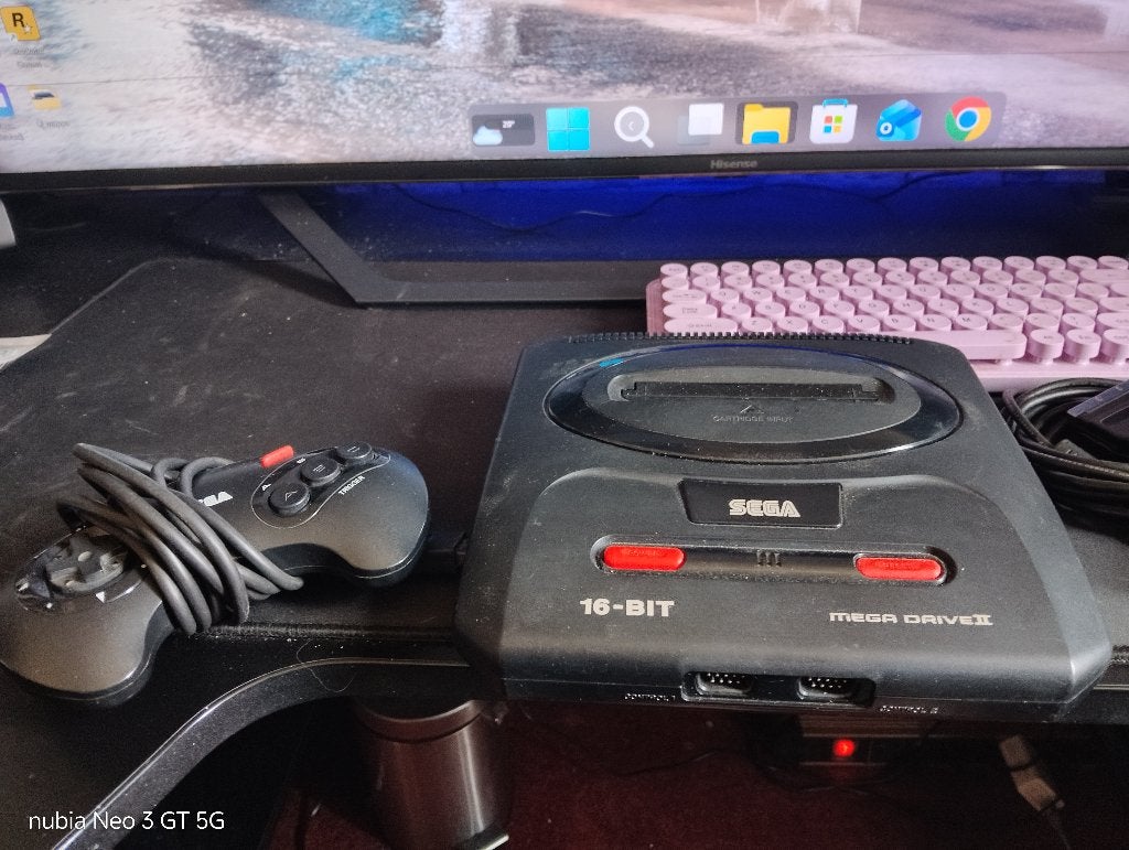Sega Megadrive 2, Spelcomputers en Games, Mega Drive, Met games, Ophalen of Verzenden, Zo goed als nieuw