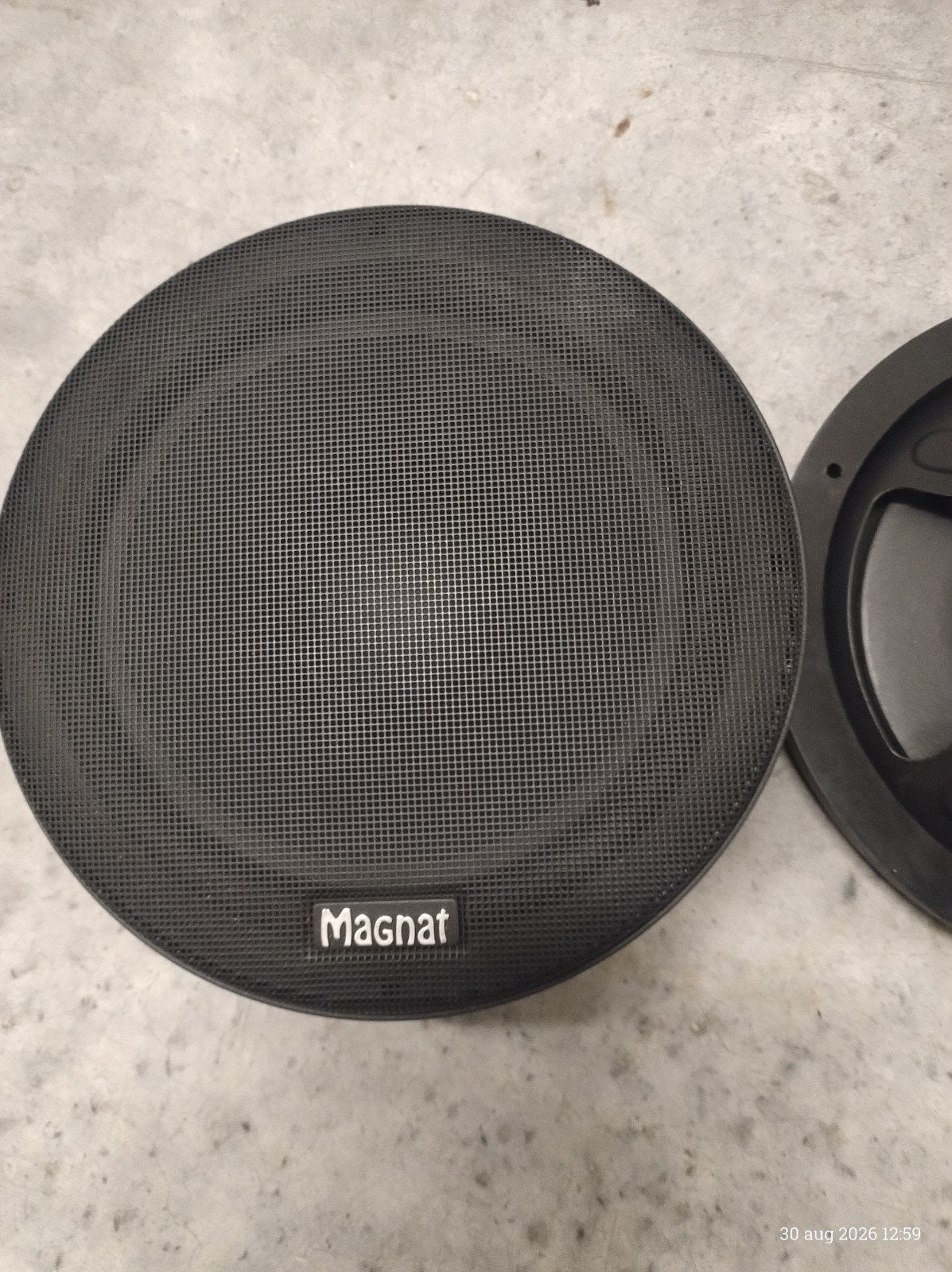 2 x magnat subwoofers, Ophalen, Gebruikt