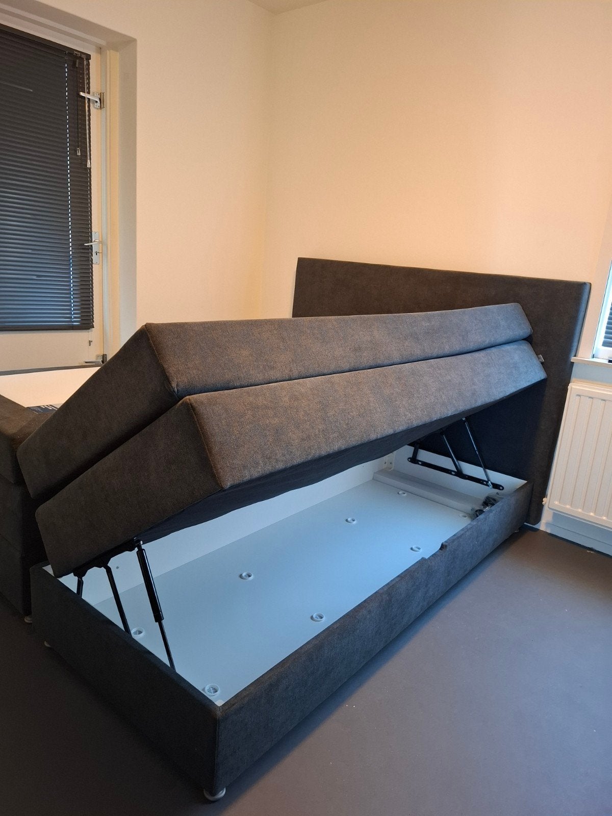 Boxspring met opbergruimte, Ophalen, Tweepersoons, Zo goed als nieuw, 200 cm