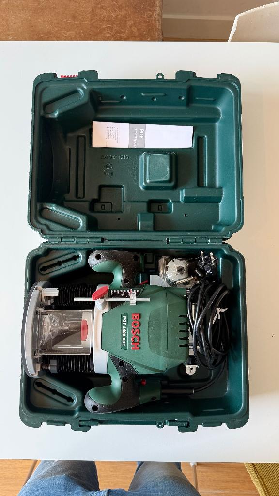Bosch POF 1400 ACE bovenfrees + frezenset (nieuwstaat!), Ophalen, Zo goed als nieuw, Bovenfrees, Bosch