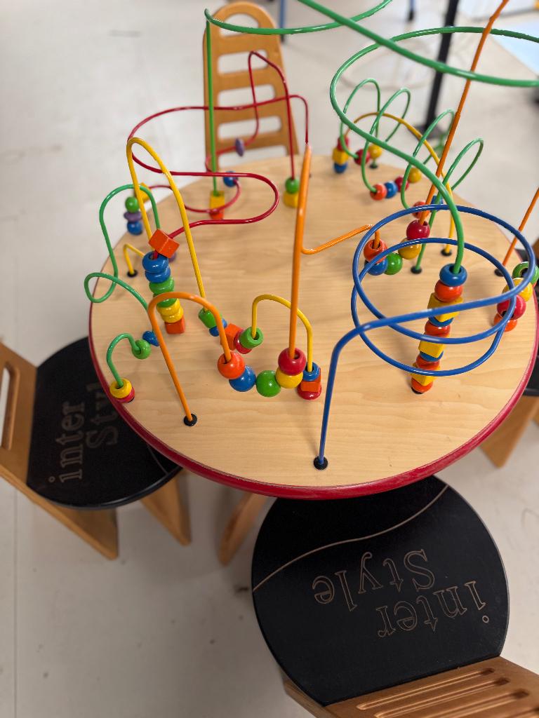 Foto 6 van Kinder speeltafel met kralen - Interstyle