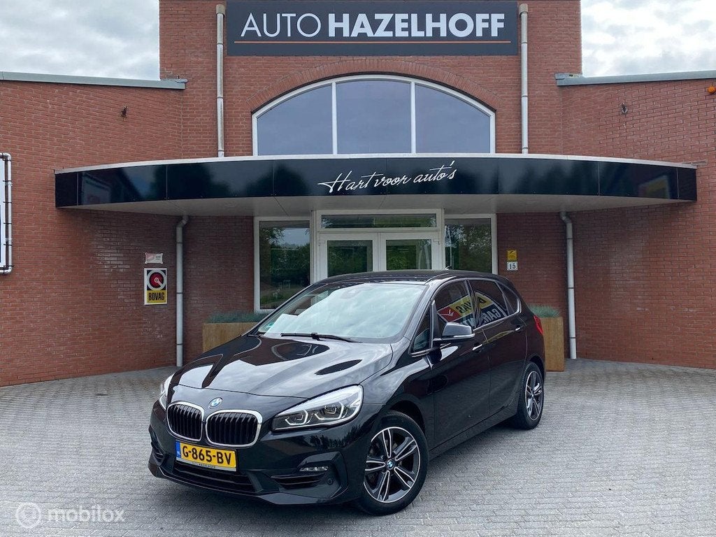 BMW 2-serie Active Tourer 218i High Executive Edition | Stoe, Auto's, BMW, Voorwielaandrijving, Gebruikt, Euro 6, Zwart